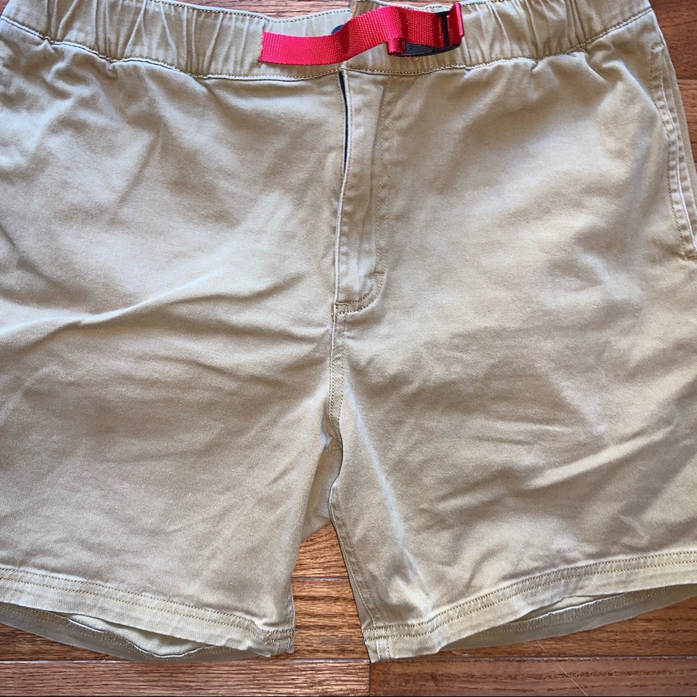 Men’s Topo Designs Tan khaki Mountain shorts Size Large
